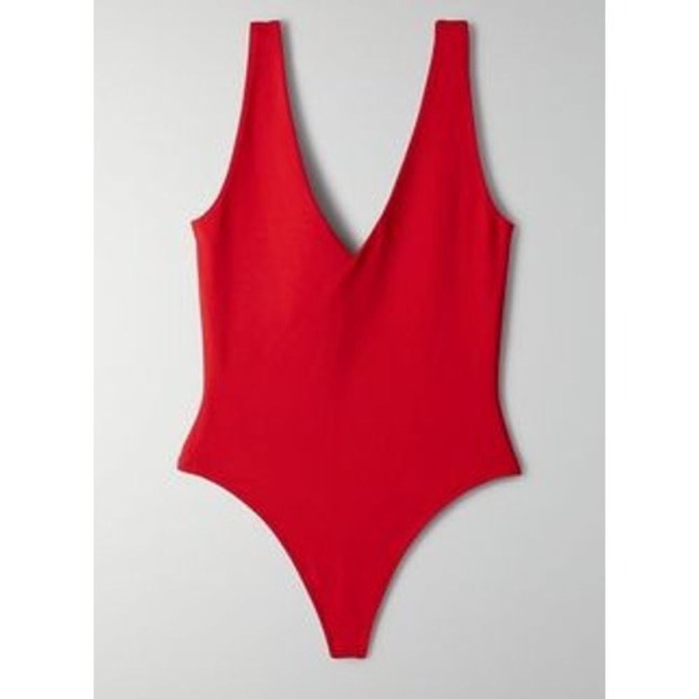 Babaton Contour V-Neck Bodysuit in Red Size Medium